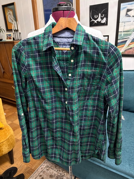 Tommy Hilfiger Tops - Women’s TOMMY HILFIGER Green Plaid Pullover Shirt